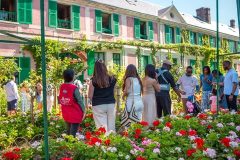 Excursion Giverny et château de Versailles depuis Paris, jardin de Monet et château