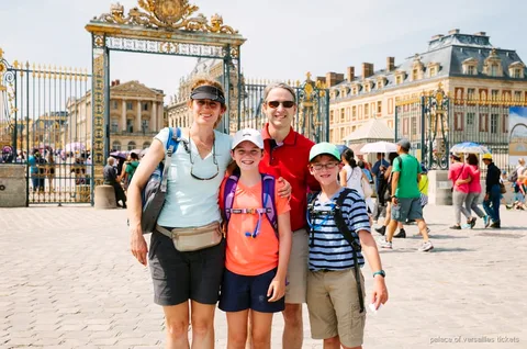 Versailles cykeltur, cykling genom trädgårdarna nära Grand Canal