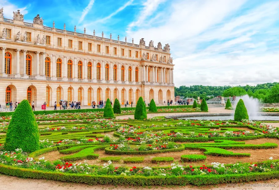 Visite guidée du château de Versailles en car depuis Paris, entrée coupe-file